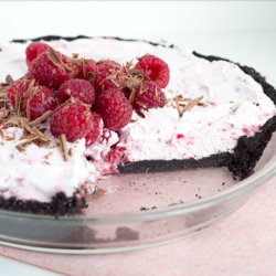 Easy Raspberry Cream Pie